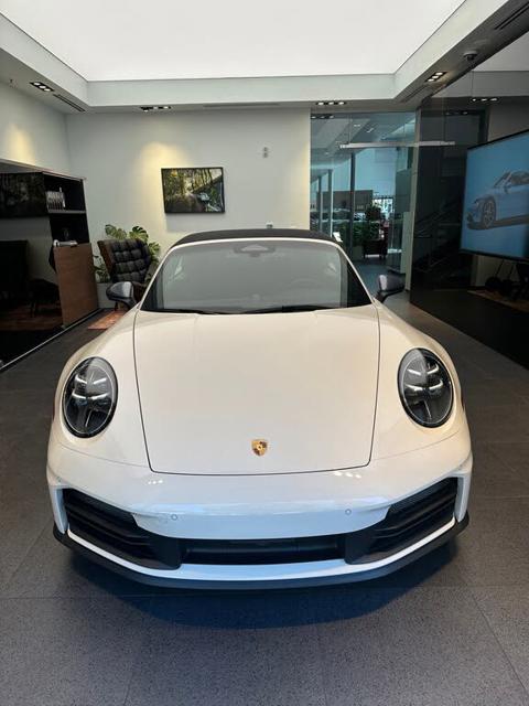2026 Porsche 911 Carrera T