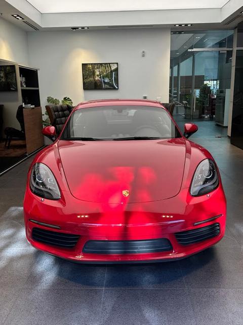 2025 Porsche 718 Cayman RWD