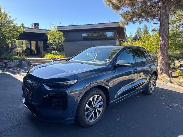 2025 Audi Q6 e-tron quattro Prestige