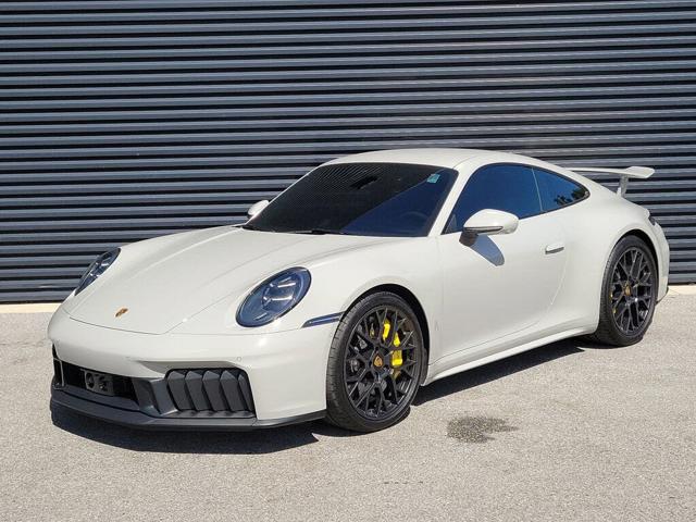 2025 Porsche 911 Carrera GTS