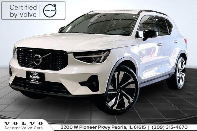 2023 Volvo XC40 B5 Plus Dark Theme AWD