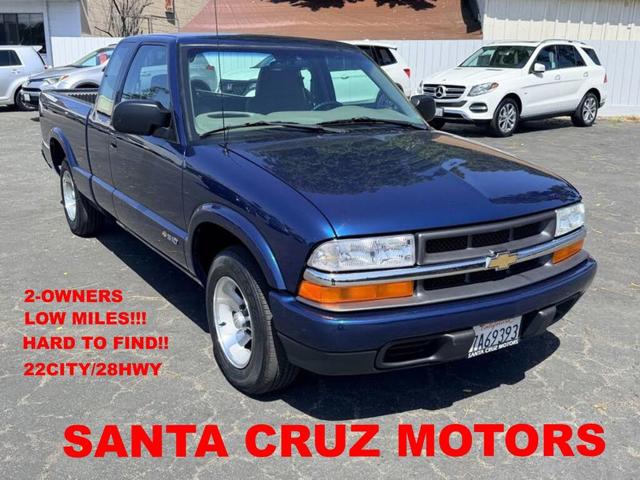 2003 Chevrolet S-10 LS RWD