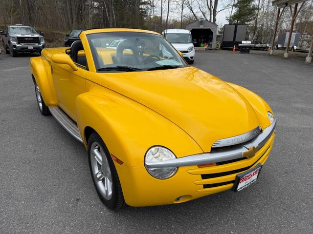 2004 Chevrolet SSR LS RWD