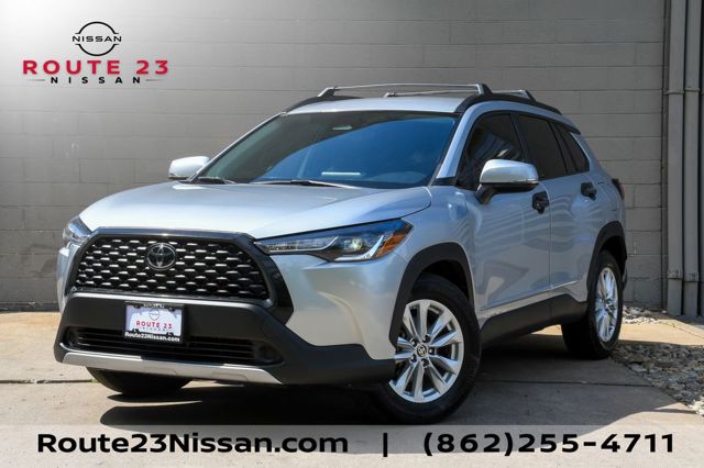 2023 Toyota Corolla Cross LE AWD