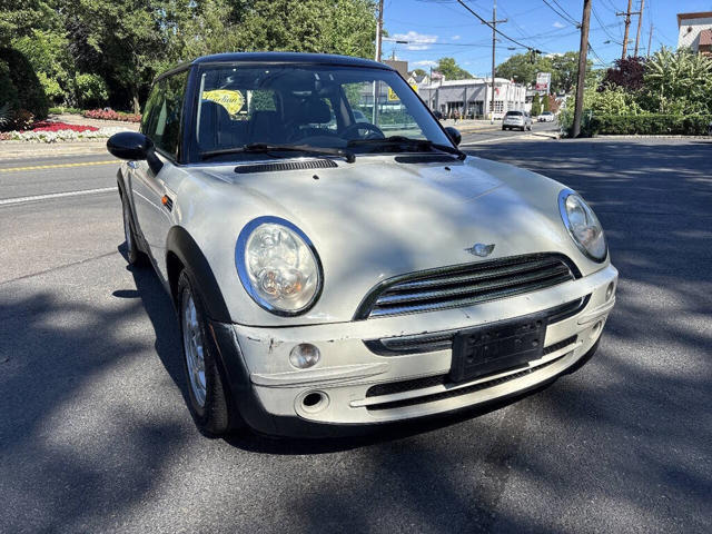 2006 MINI Cooper Base