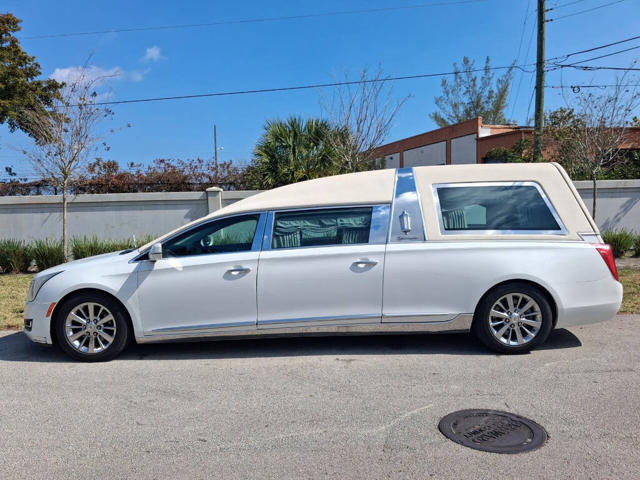 2014 Cadillac XTS Pro Pro Coachbuilder Funeral FWD