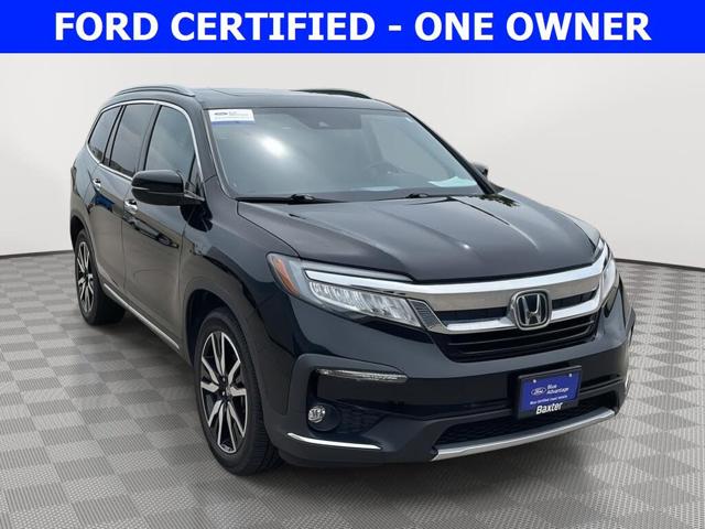2021 Honda Pilot Touring AWD with Rear Captains