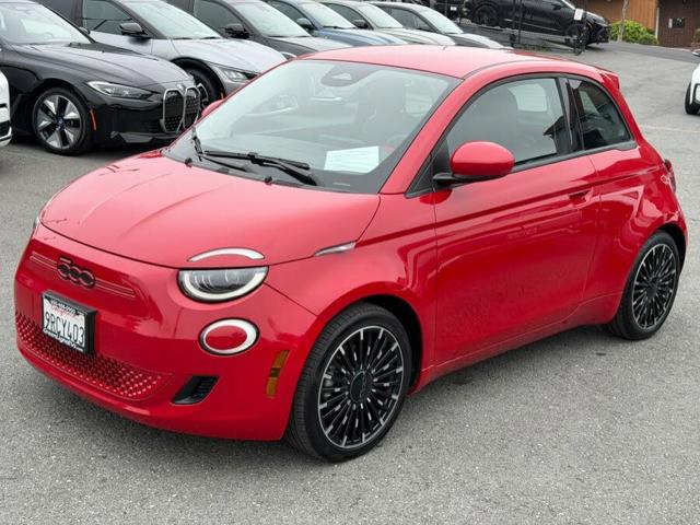 2024 Fiat 500e Inspi(RED)