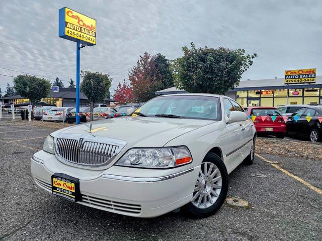 2004 Lincoln Town Car Ultimate