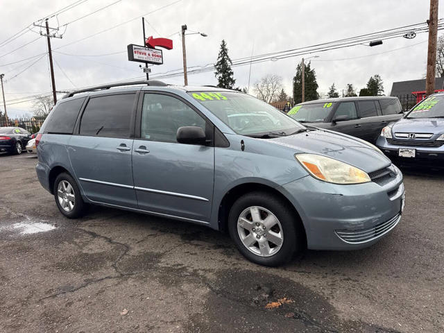 2004 Toyota Sienna 4 Dr LE Passenger Van