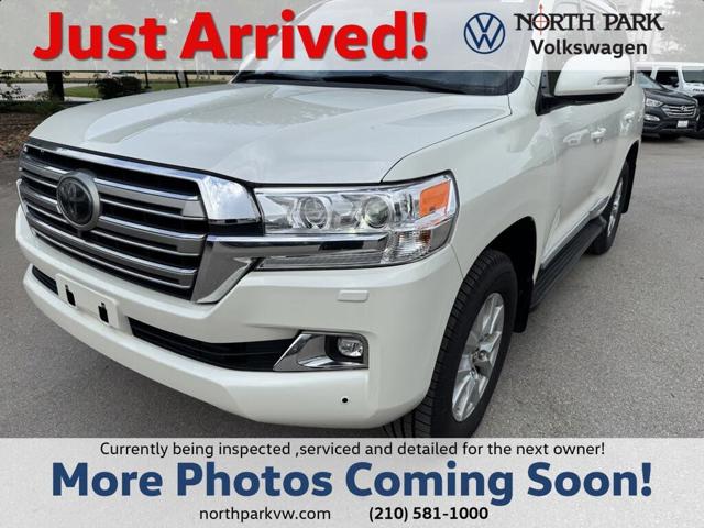 2018 Toyota Land Cruiser AWD