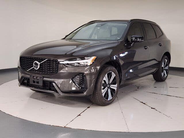 2025 Volvo XC60 Plug-In Hybrid Recharge T8 Plus Dark Theme eA