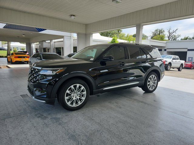 2026 Ford Explorer Platinum RWD