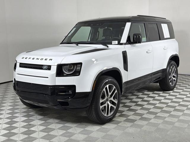2026 Land Rover Defender 110 P400 X-Dynamic SE AWD