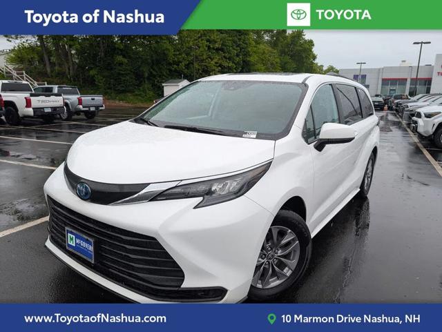 2024 Toyota Sienna LE 8-Passenger AWD