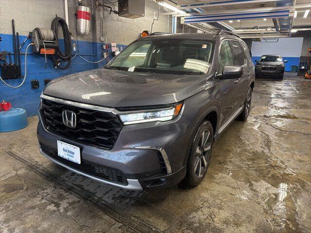 2023 Honda Pilot Touring AWD