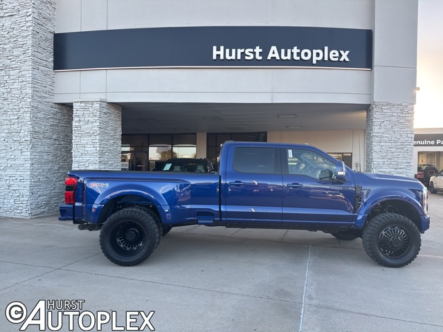 2026 Ford Super Duty F-450 DRW Lariat