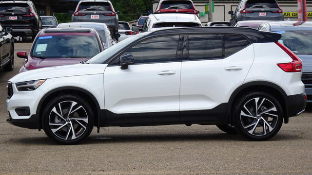 2020 Volvo XC40 T4 R-Design FWD