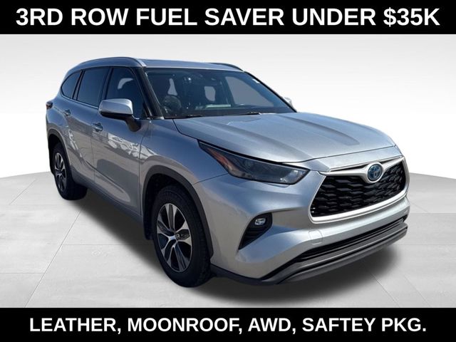 2022 Toyota Highlander Hybrid XLE