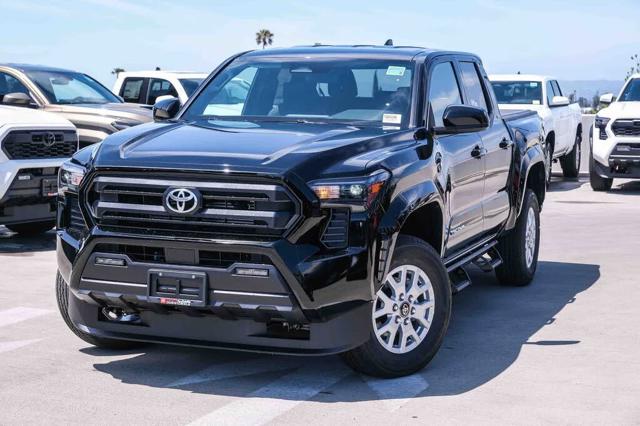 2026 Toyota Tacoma 4WD SR5