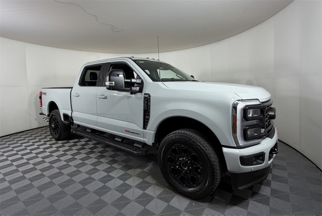 2026 Ford Super Duty F-350 SRW Lariat