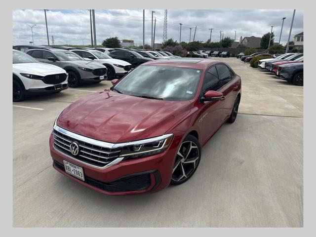 2022 Volkswagen Passat R-Line