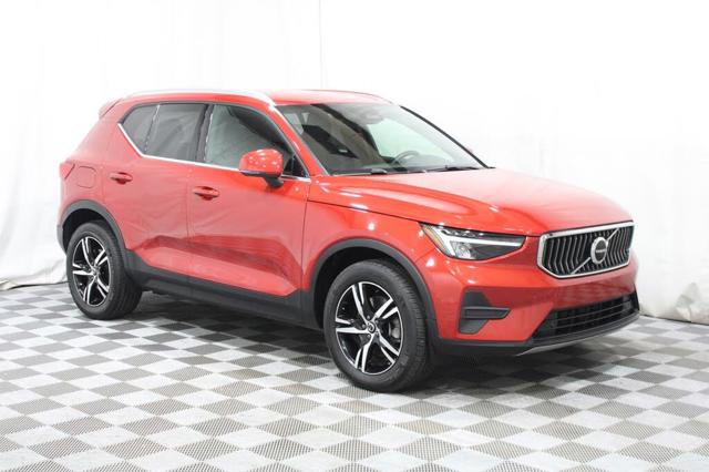 2024 Volvo XC40 B5 Core Bright Theme AWD