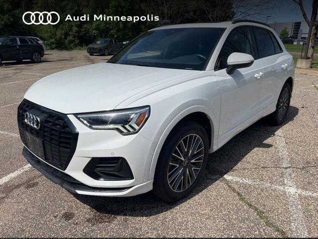 2023 Audi Q3 quattro Premium 40 TFSI