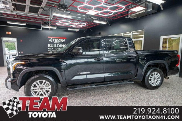 2022 Toyota Tundra 2WD SR5 RWD