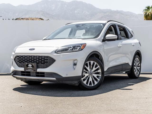 2022 Ford Escape Hybrid Titanium