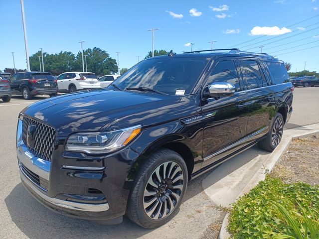 2022 Lincoln Navigator L Black Label