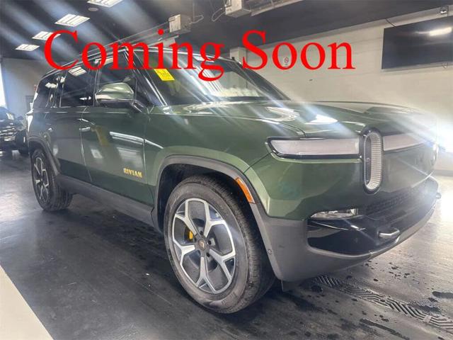 2024 Rivian R1S Adventure