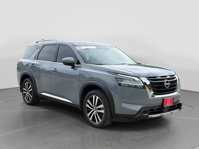 2023 Nissan Pathfinder Platinum 4WD