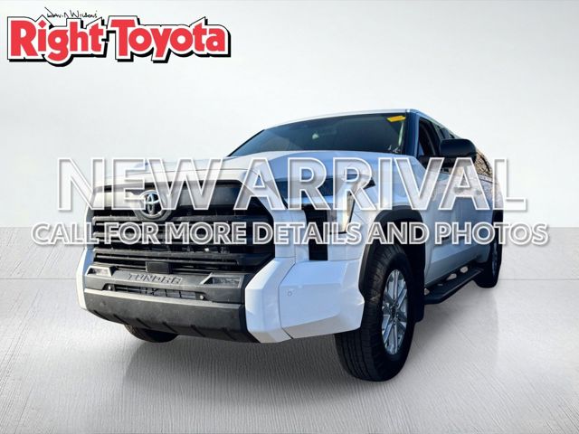 2024 Toyota Tundra 4WD SR5