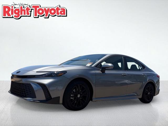 2026 Toyota Camry SE FWD