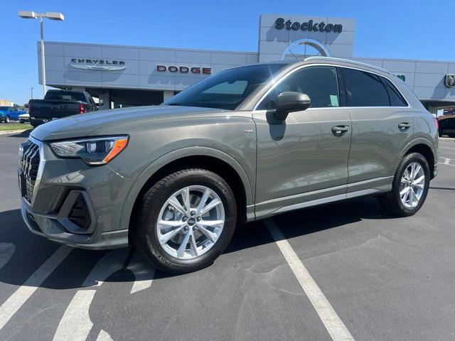 2022 Audi Q3 quattro S line Premium 45 TFSI