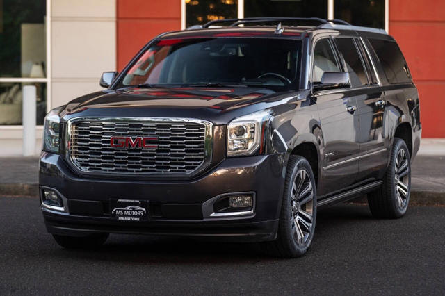 2018 GMC Yukon XL Denali 4WD