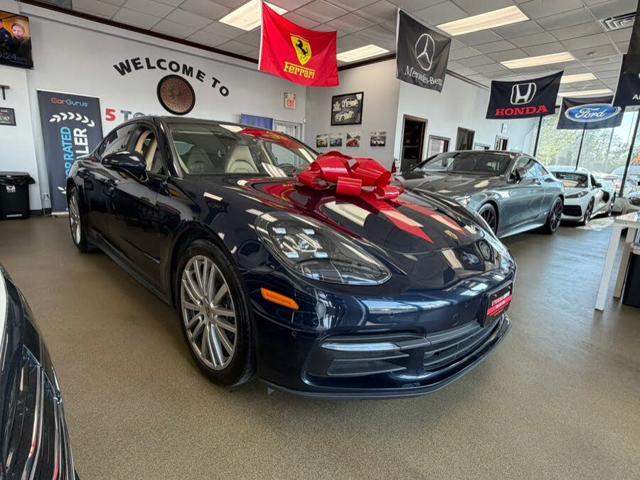 2018 Porsche Panamera Base
