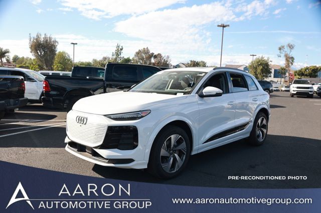 2025 Audi Q6 e-tron quattro Premium Plus