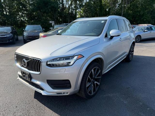 2021 Volvo XC90 T6 Momentum 7-Passenger
