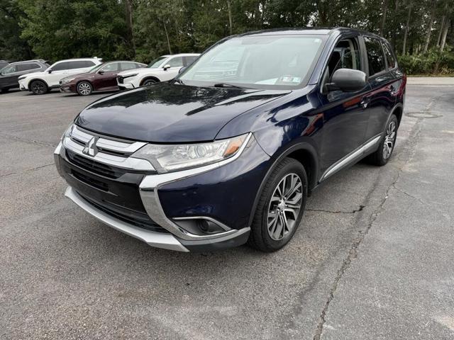2017 Mitsubishi Outlander ES