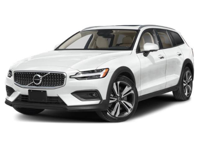 2023 Volvo V60 Cross Country B5 Plus