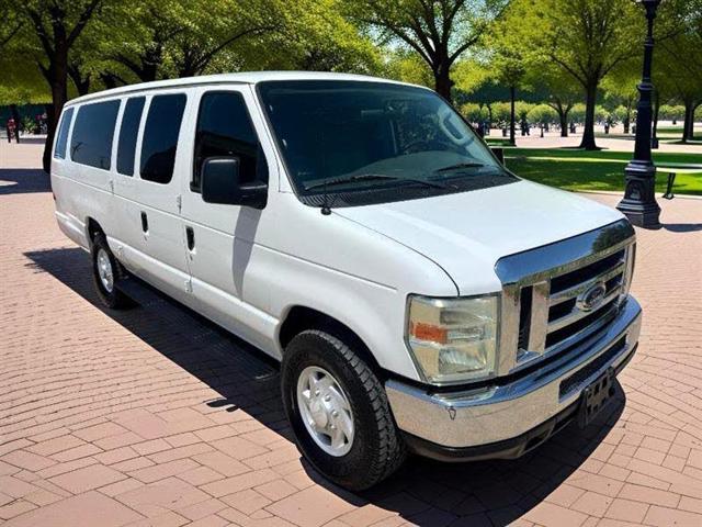 2008 Ford E-Series E-350 XLT Super Duty Extended
