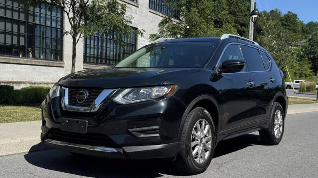 2020 Nissan Rogue SV