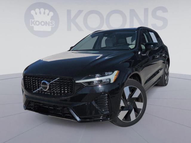 2025 Volvo XC60 Plug-In Hybrid Recharge T8 Plus Dark Theme eA