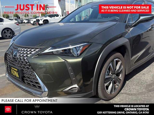 2025 Lexus UX 300h Base