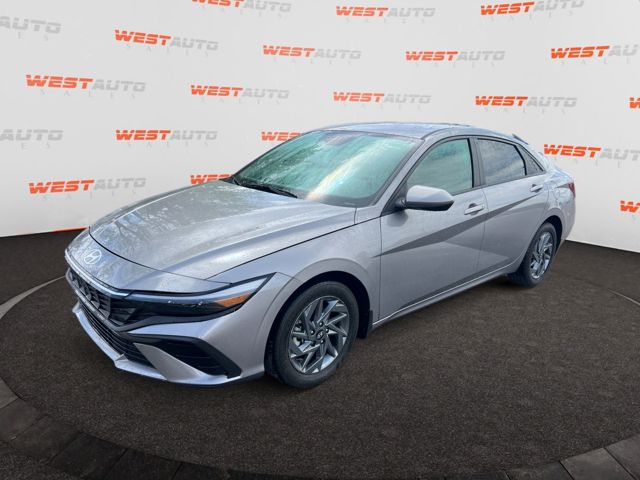 2024 Hyundai Elantra Hybrid Blue FWD