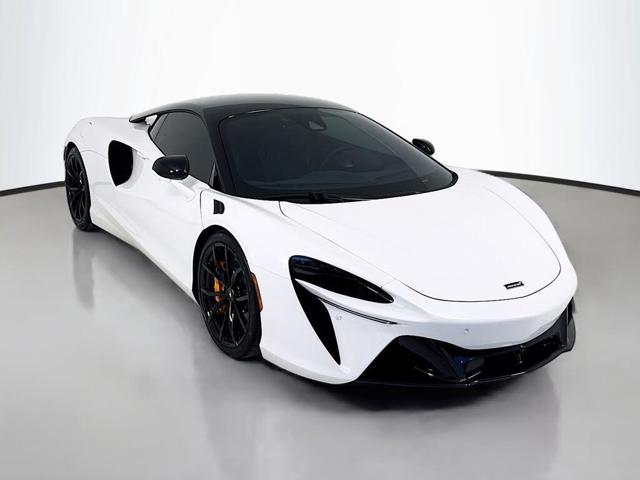 2024 McLaren Artura Base