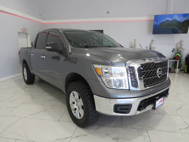 2018 Nissan Titan SV