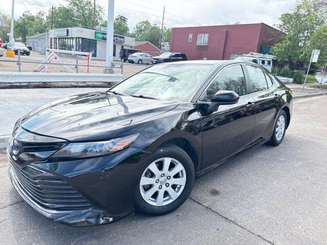 2019 Toyota Camry Hybrid LE